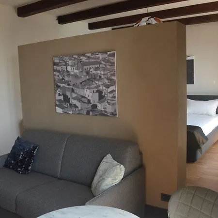Casa Realia Bed & Breakfast 4*