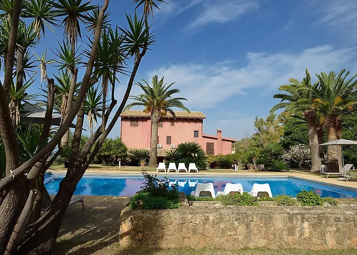 Casa Realia 4*