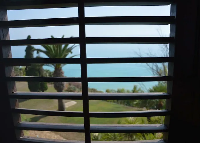 Casa Realia 4*