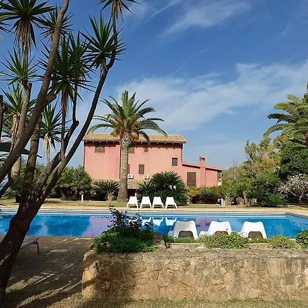 Casa Realia 4*