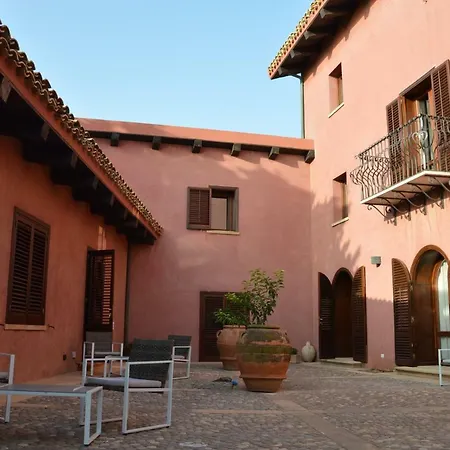 Casa Realia 4*